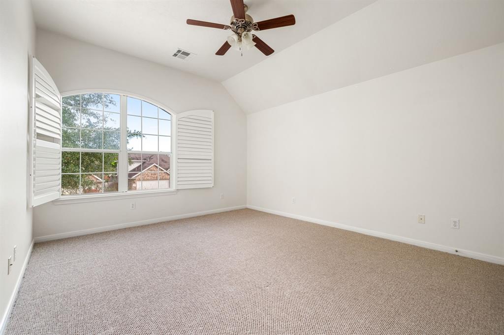 2107 Pearl Bay Court, Pearland, Texas image 29