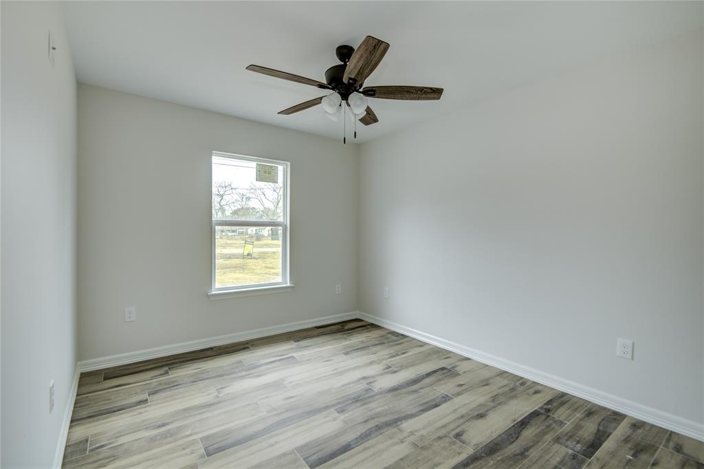 505 James Street, Clute, Texas image 20