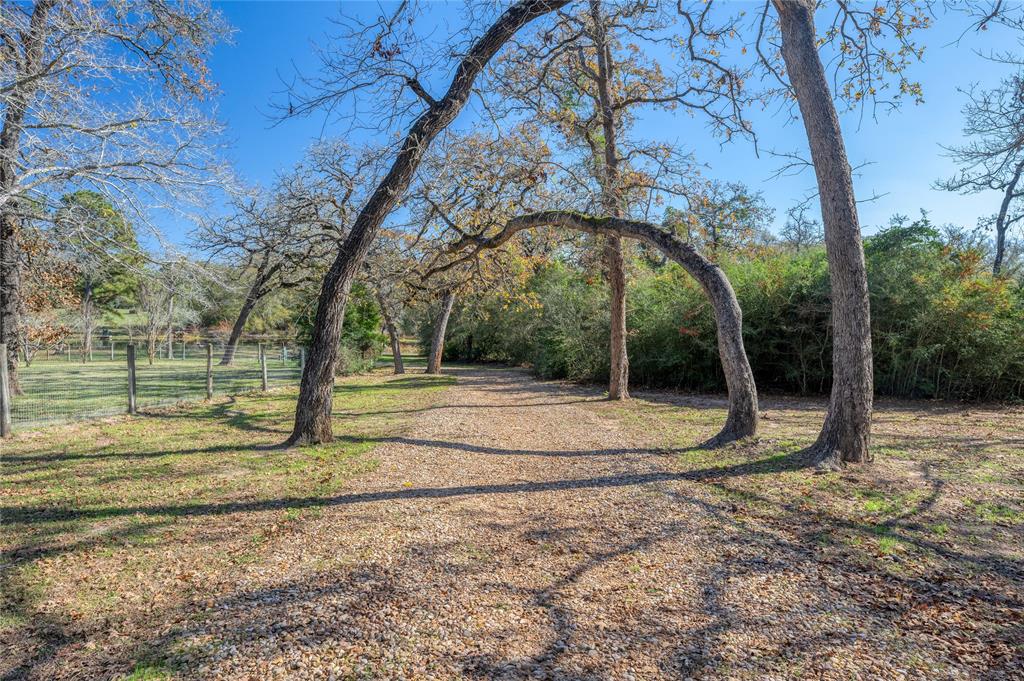 7048 Stokes Road, Bellville, Texas image 42