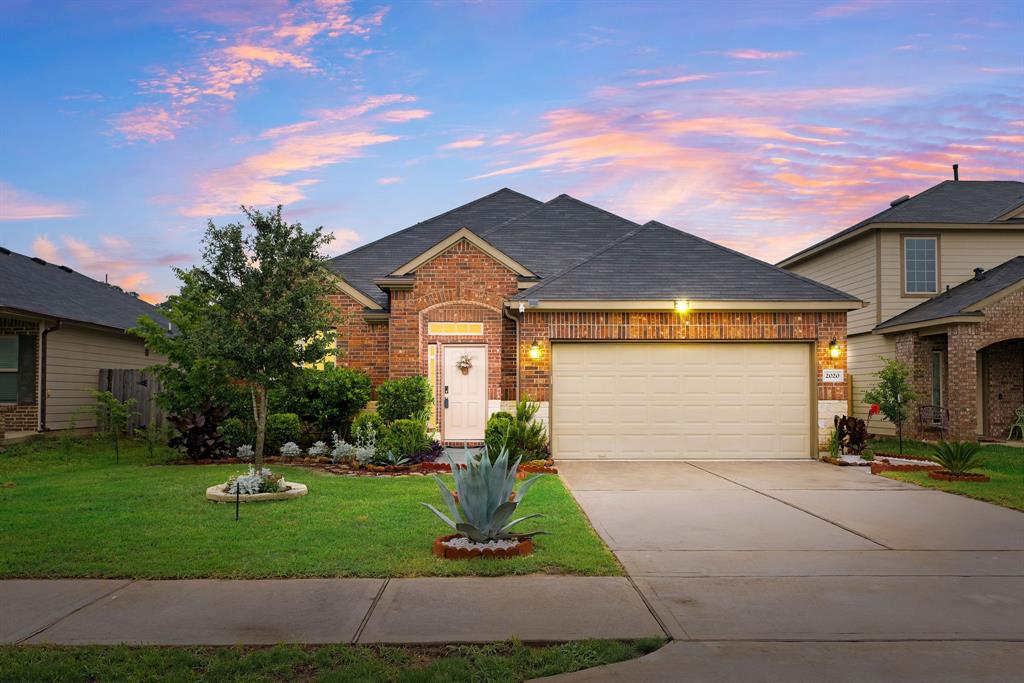 2020 Cedar Tree Court, Conroe, Texas image 1