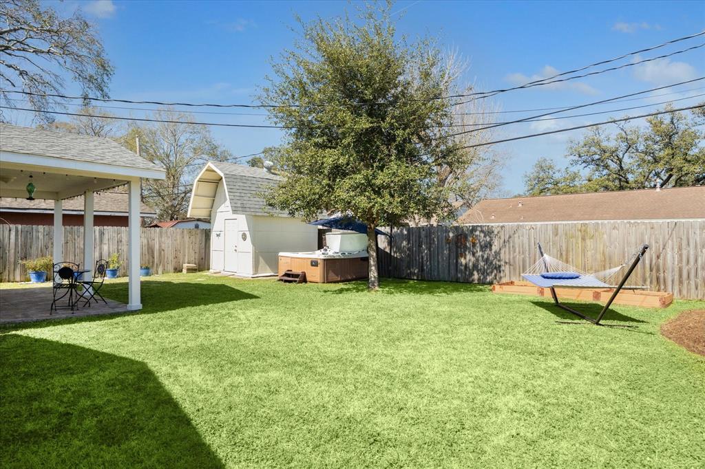 Houston, Texas 77092, United States, 3 Bedrooms Bedrooms, ,2 BathroomsBathrooms,Residential,Pending,79185