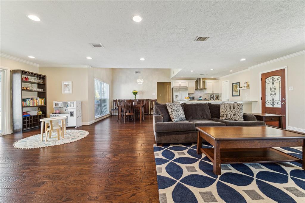 Houston, Texas 77092, United States, 3 Bedrooms Bedrooms, ,2 BathroomsBathrooms,Residential,Pending,79185