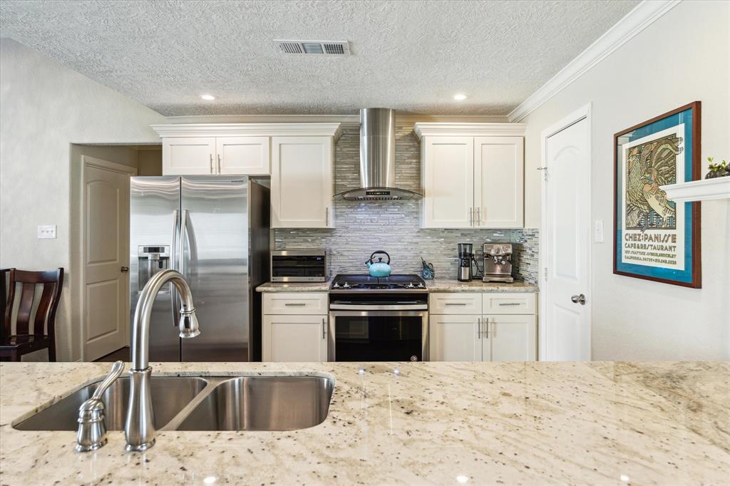 Houston, Texas 77092, United States, 3 Bedrooms Bedrooms, ,2 BathroomsBathrooms,Residential,Pending,79185