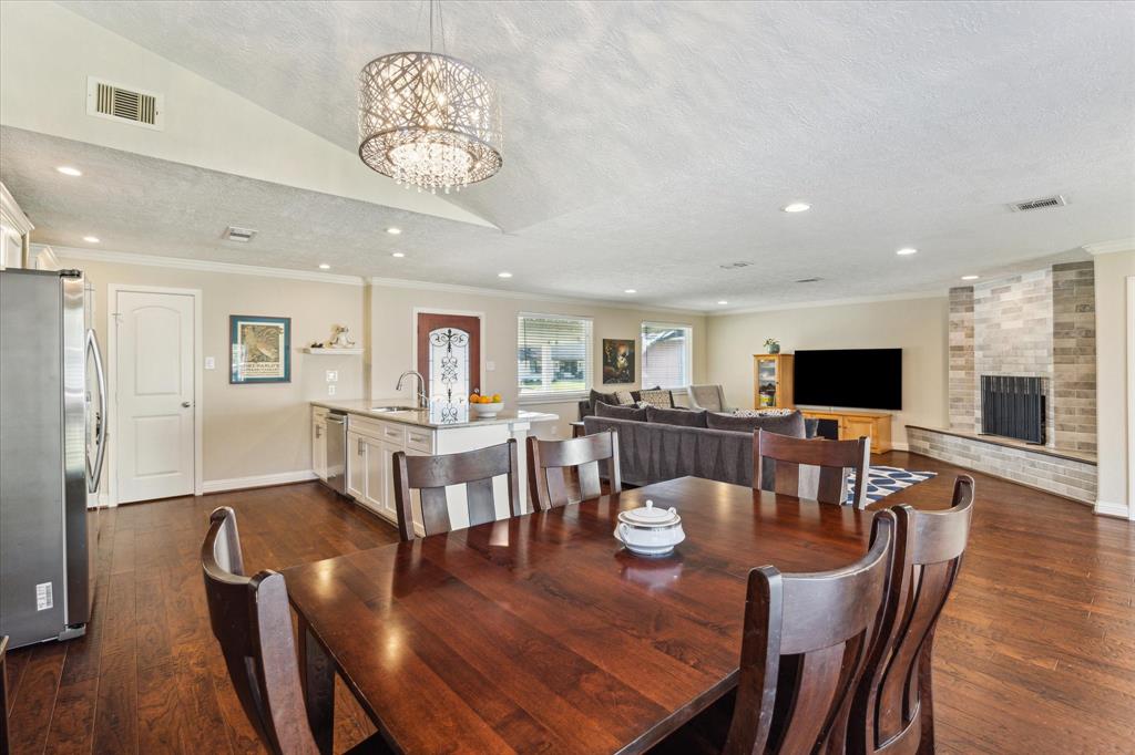 Houston, Texas 77092, United States, 3 Bedrooms Bedrooms, ,2 BathroomsBathrooms,Residential,Pending,79185