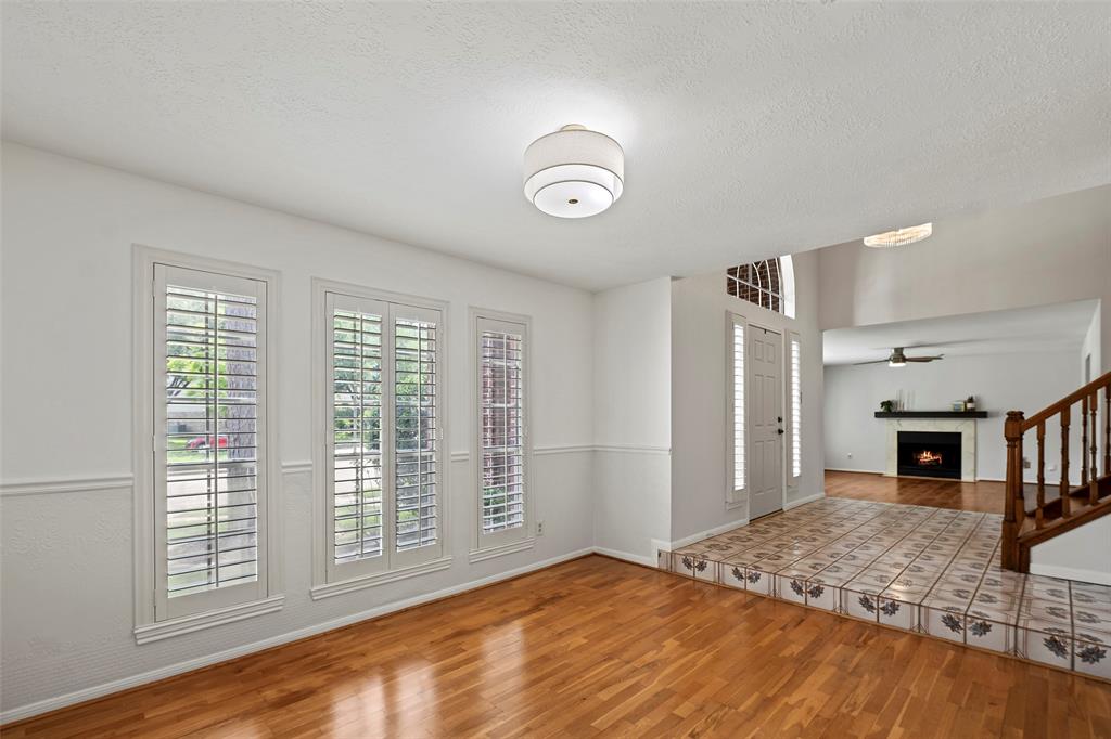 10255 Crooks Way Court, Houston, Texas image 5