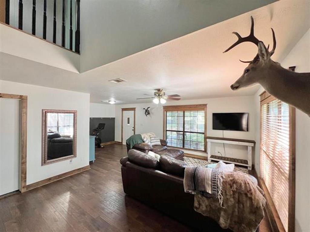 880 E Tram Road, Vidor, Texas image 6