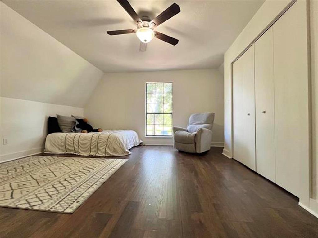 880 E Tram Road, Vidor, Texas image 14