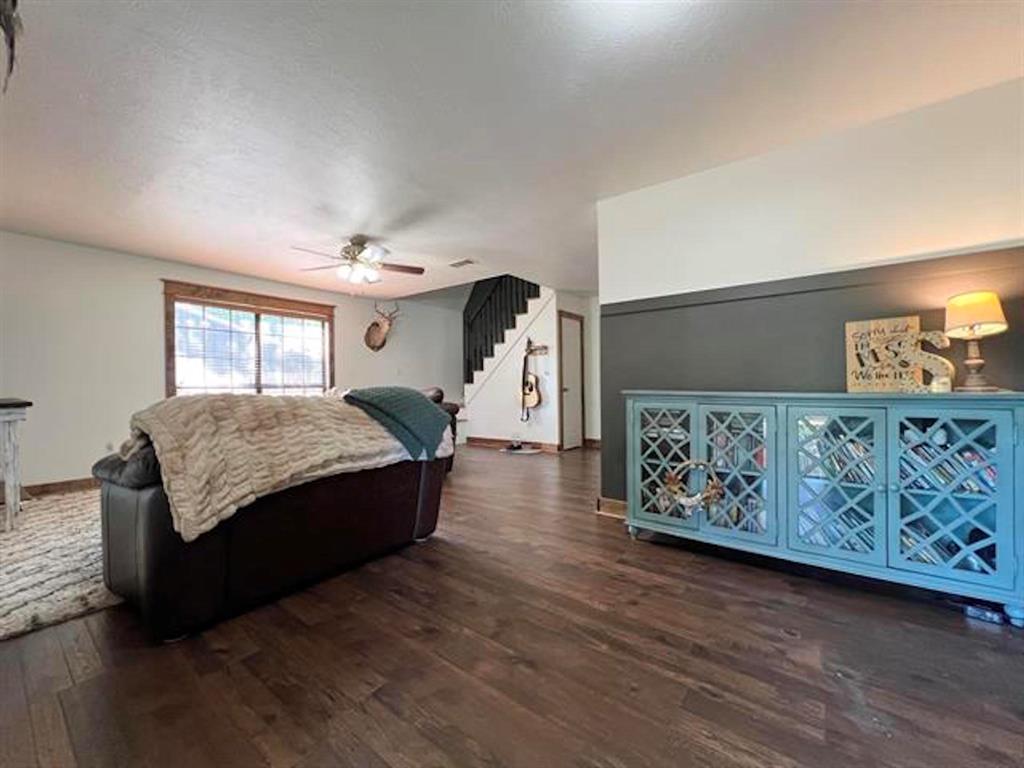 880 E Tram Road, Vidor, Texas image 4