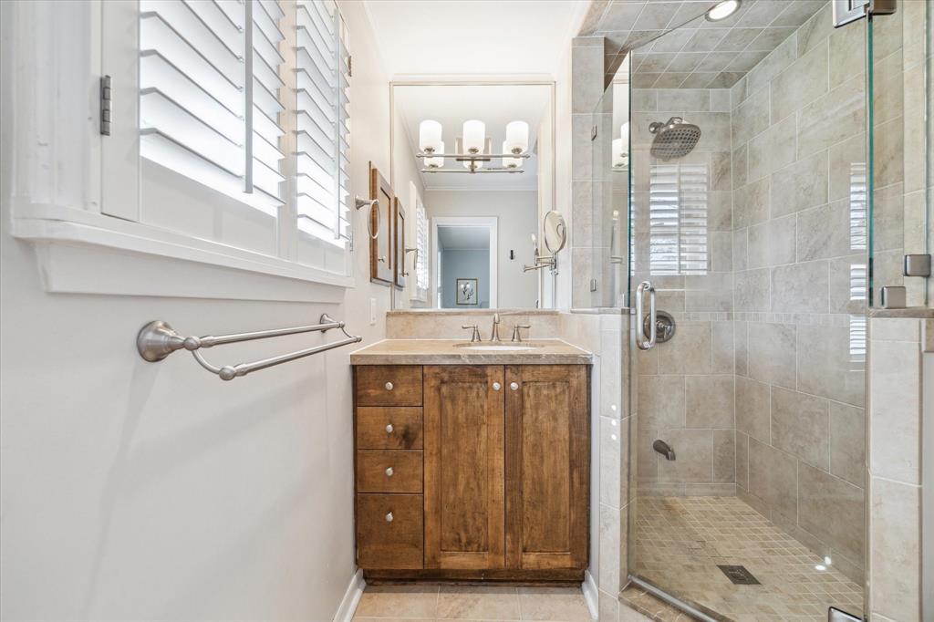 2207 Latexo Drive, Houston, Texas image 13