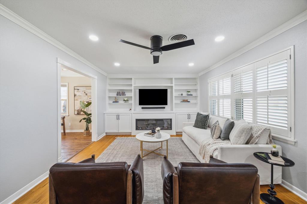 2207 Latexo Drive, Houston, Texas image 4