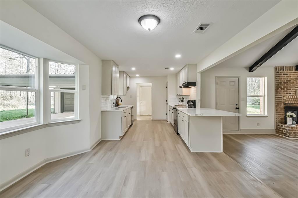 3402 Silver Chalice Drive, New Caney, Texas image 11