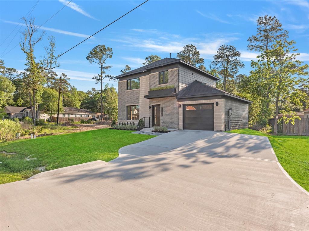 10732 Twin Oaks Dr