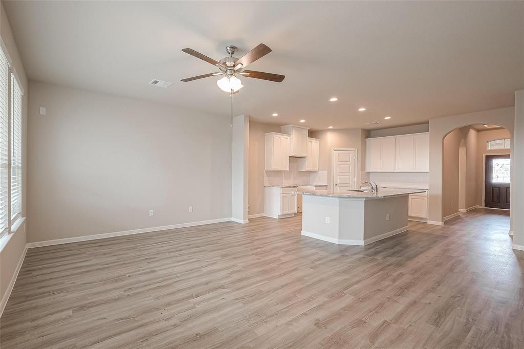 2135 Sanders Brook Drive, Baytown, Texas image 8