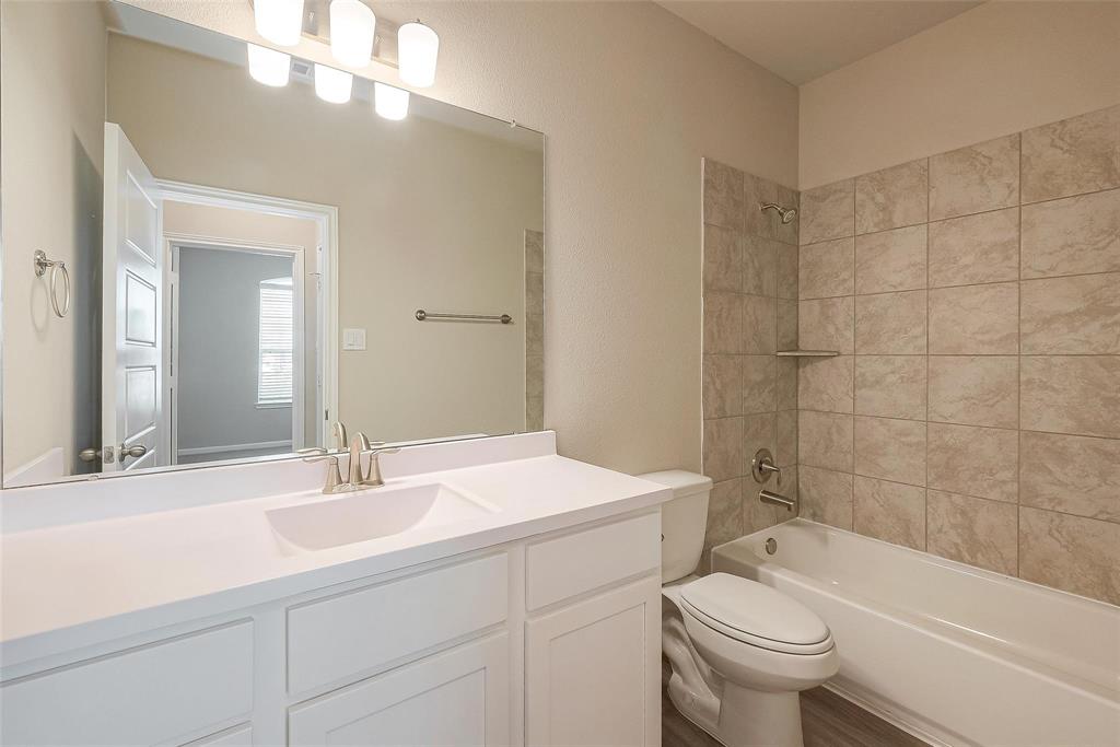 2135 Sanders Brook Drive, Baytown, Texas image 23