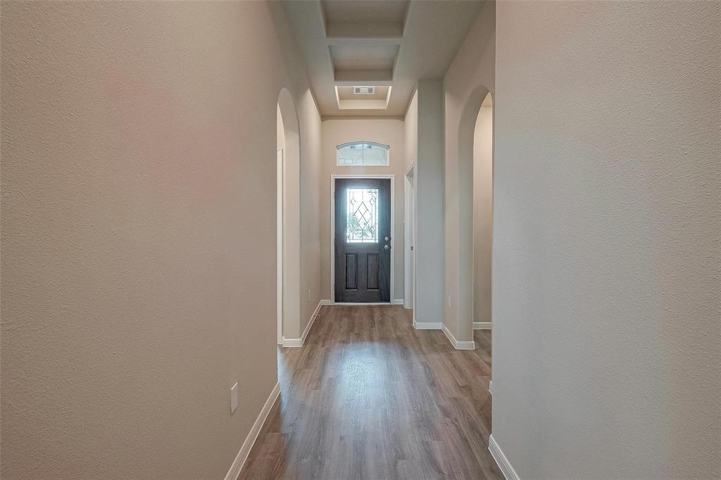 2135 Sanders Brook Drive, Baytown, Texas image 2
