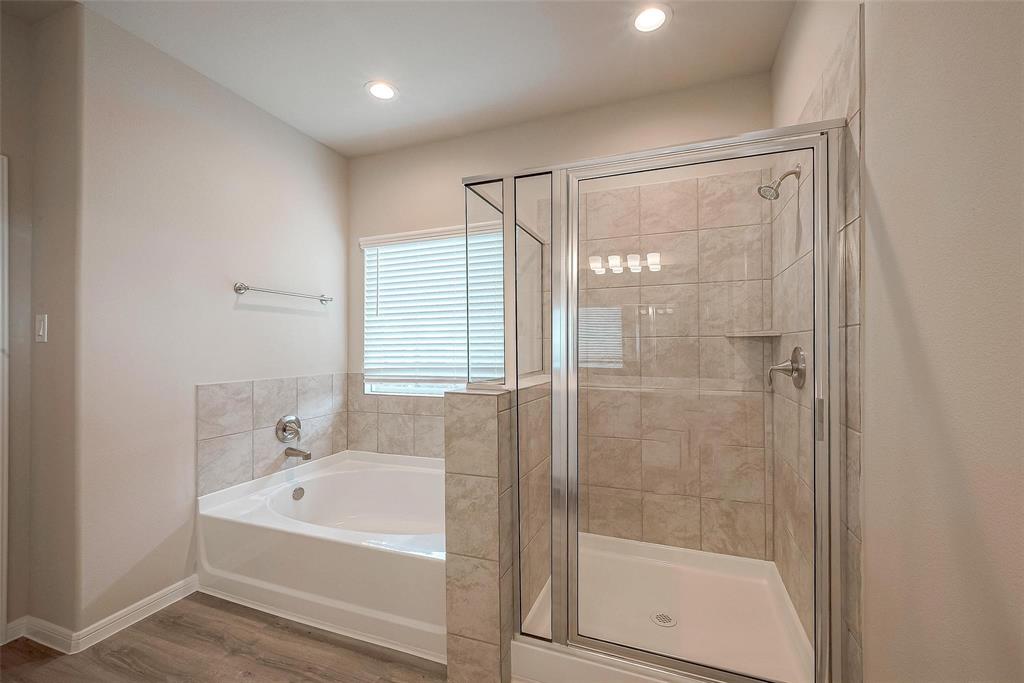 2135 Sanders Brook Drive, Baytown, Texas image 16