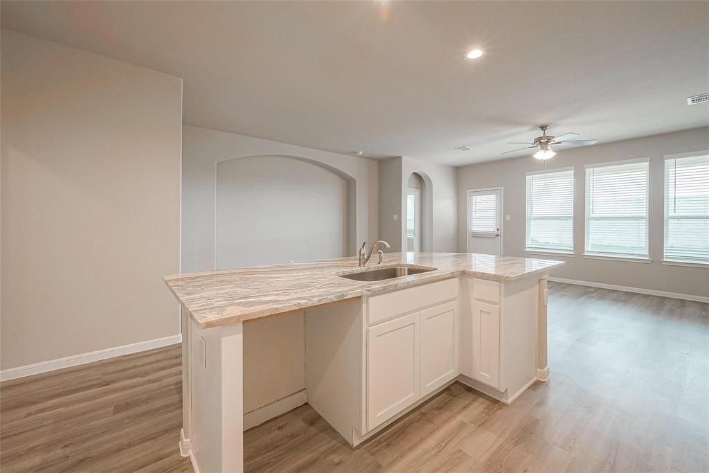 2135 Sanders Brook Drive, Baytown, Texas image 11