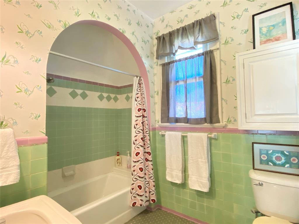 1 Cedar Lawn Drive, Galveston, Texas image 24