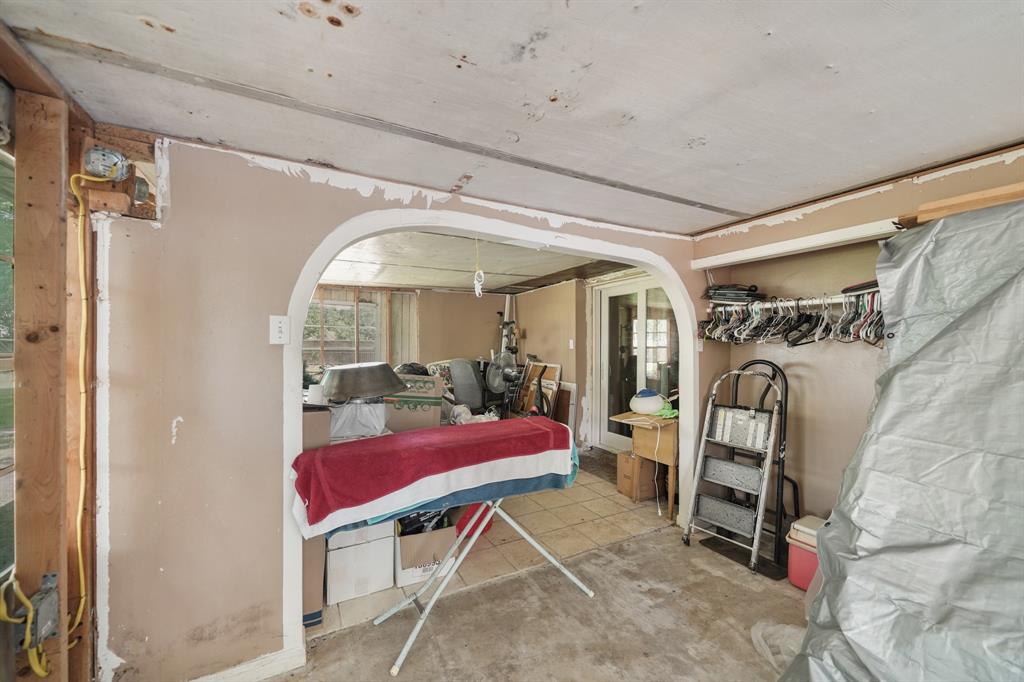 220 Brand Lane, Stafford, Texas image 31