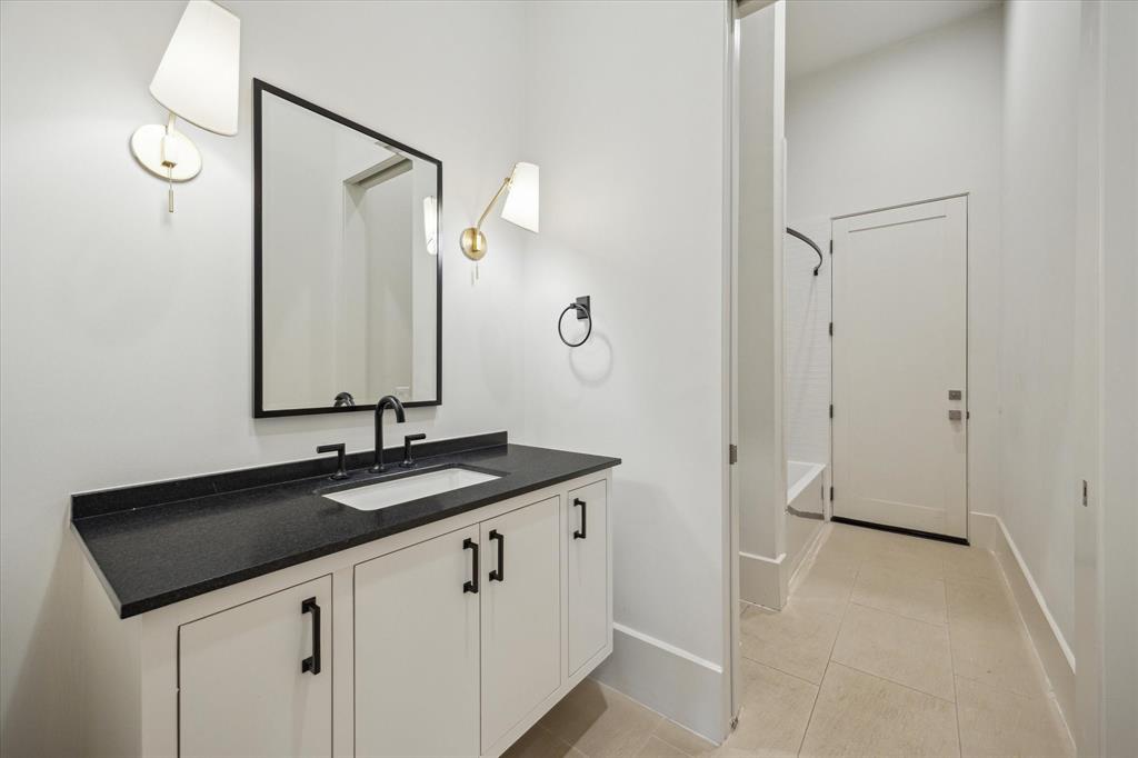 22 E Shady Lane #E, Houston, Texas image 39