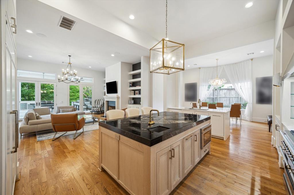 22 E Shady Lane #E, Houston, Texas image 17