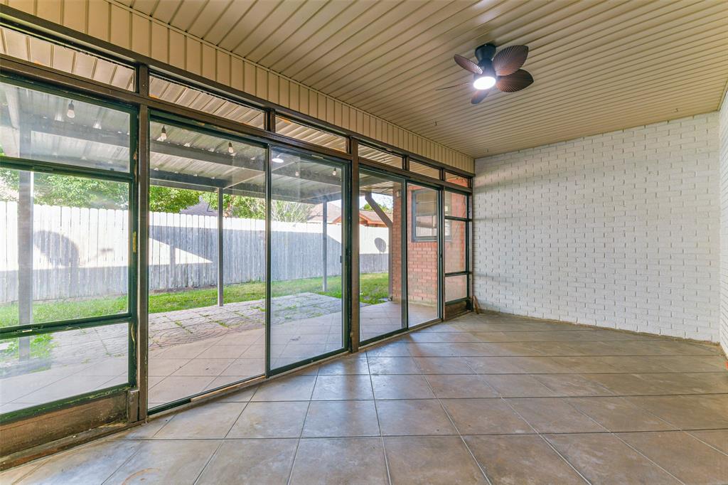 8102 Dellanera Drive, Hitchcock, Texas image 43