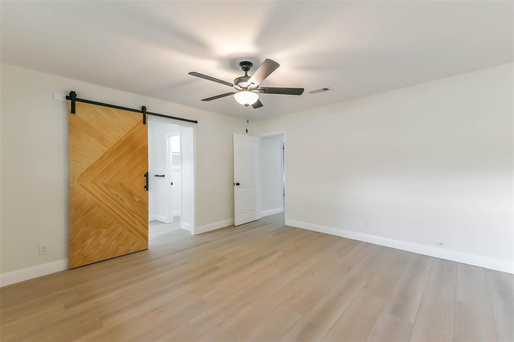 8102 Dellanera Drive, Hitchcock, Texas image 34