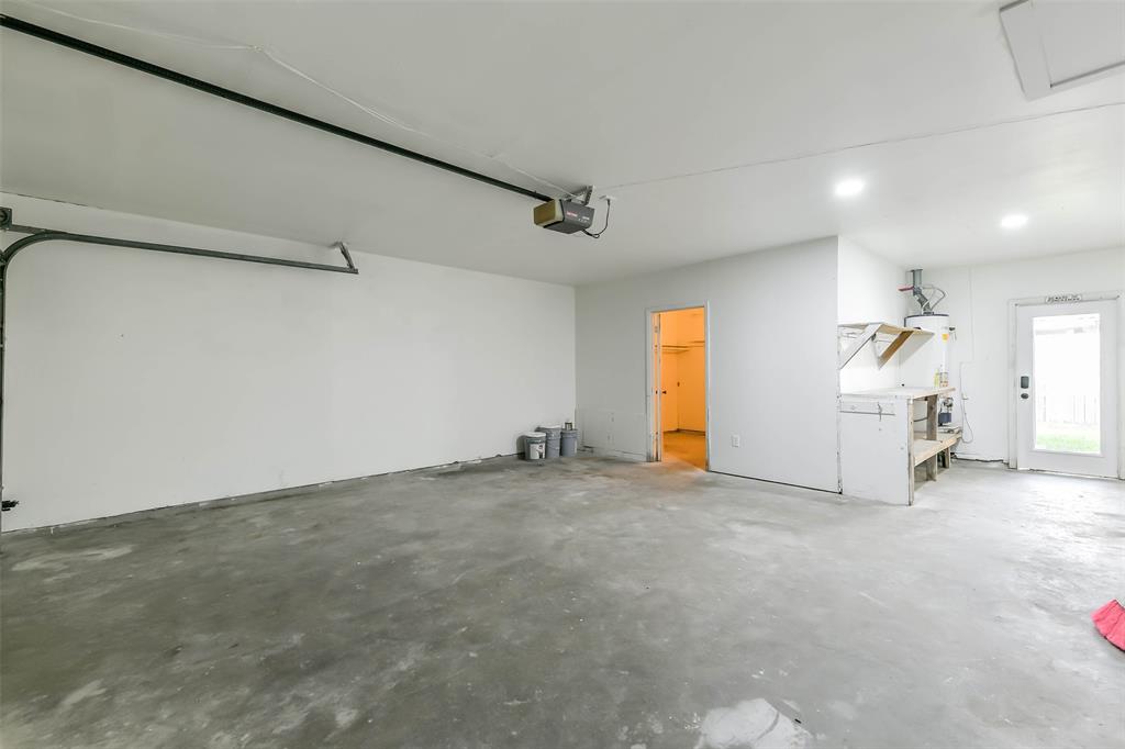 8102 Dellanera Drive, Hitchcock, Texas image 38
