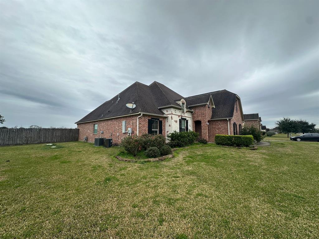 14870 Lisa Lane, Beaumont, Texas image 3