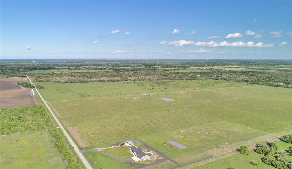 1127 County Road 124, Edna, Texas image 10