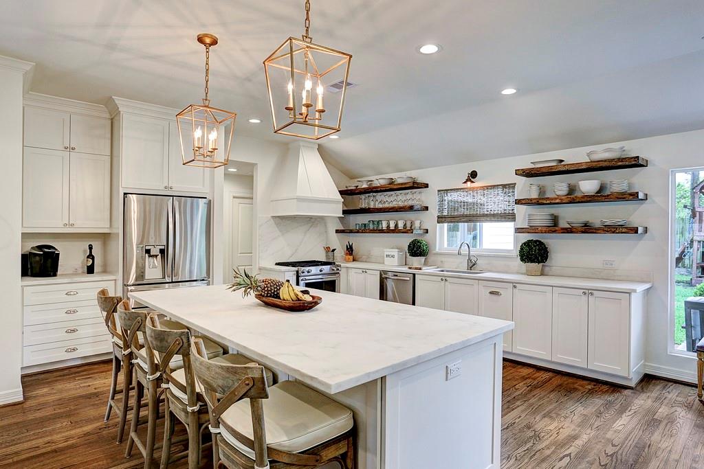 5326 Windswept Lane, Houston, Texas image 3