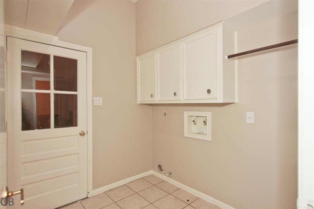 918 Longview Drive, Sugar Land, Texas image 27