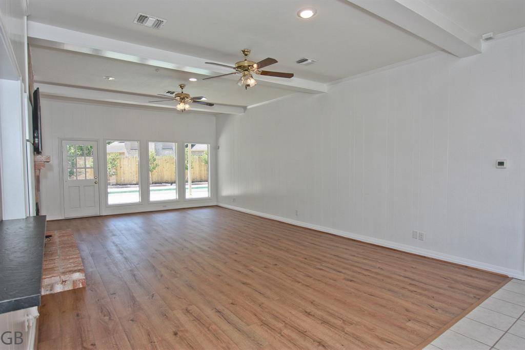 918 Longview Drive, Sugar Land, Texas image 6