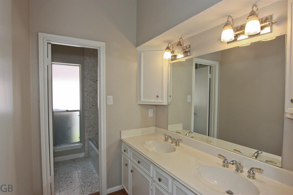 918 Longview Drive, Sugar Land, Texas image 20