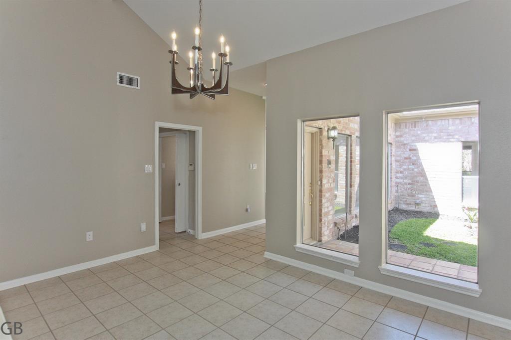 918 Longview Drive, Sugar Land, Texas image 4