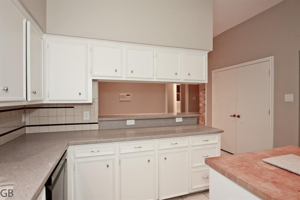 918 Longview Drive, Sugar Land, Texas image 12