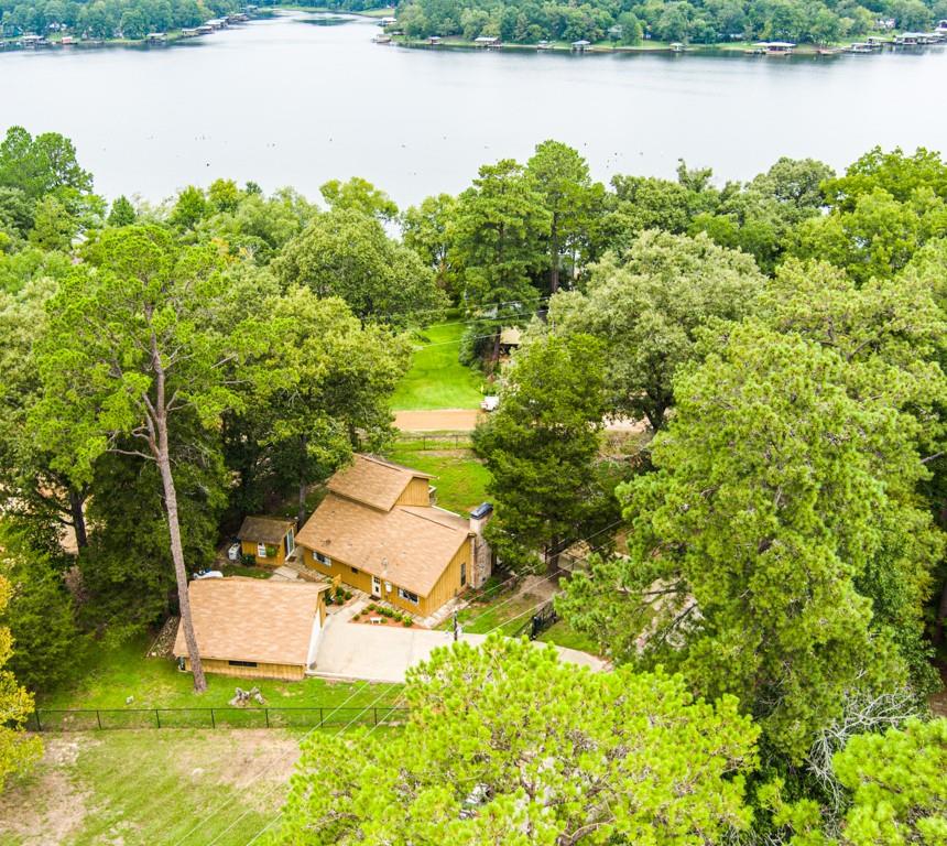 327 Dailey Road, Crockett, Texas image 2