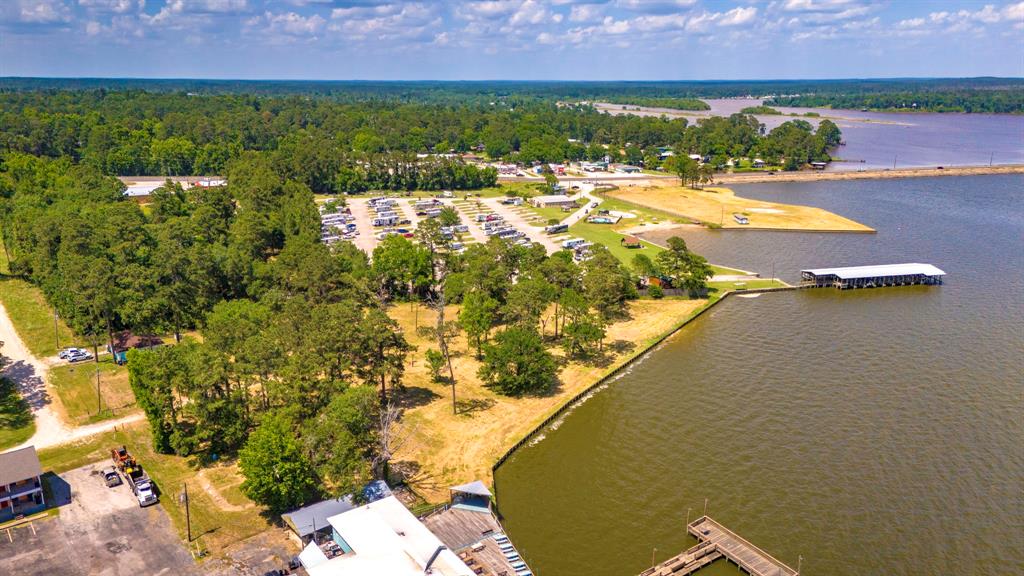 000 Shawnee Drive, Onalaska, Texas image 14