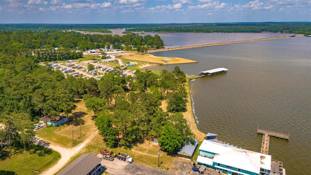 000 Shawnee Drive, Onalaska, Texas image 13