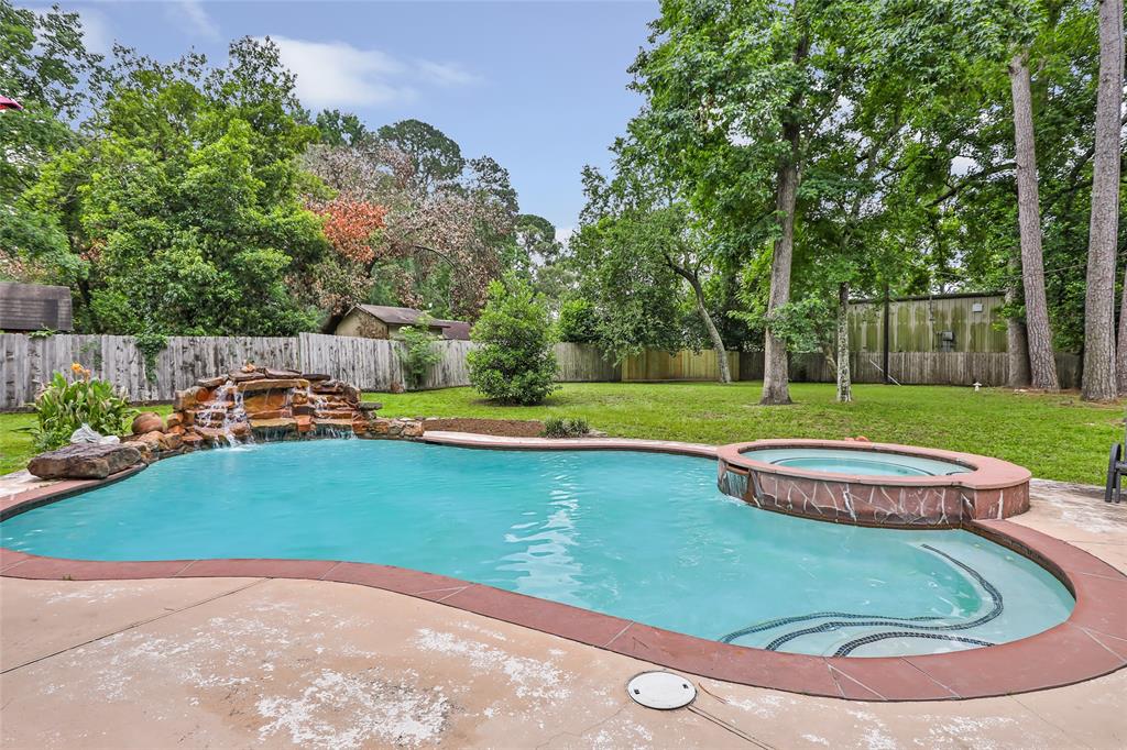 920 Forest Cove Drive