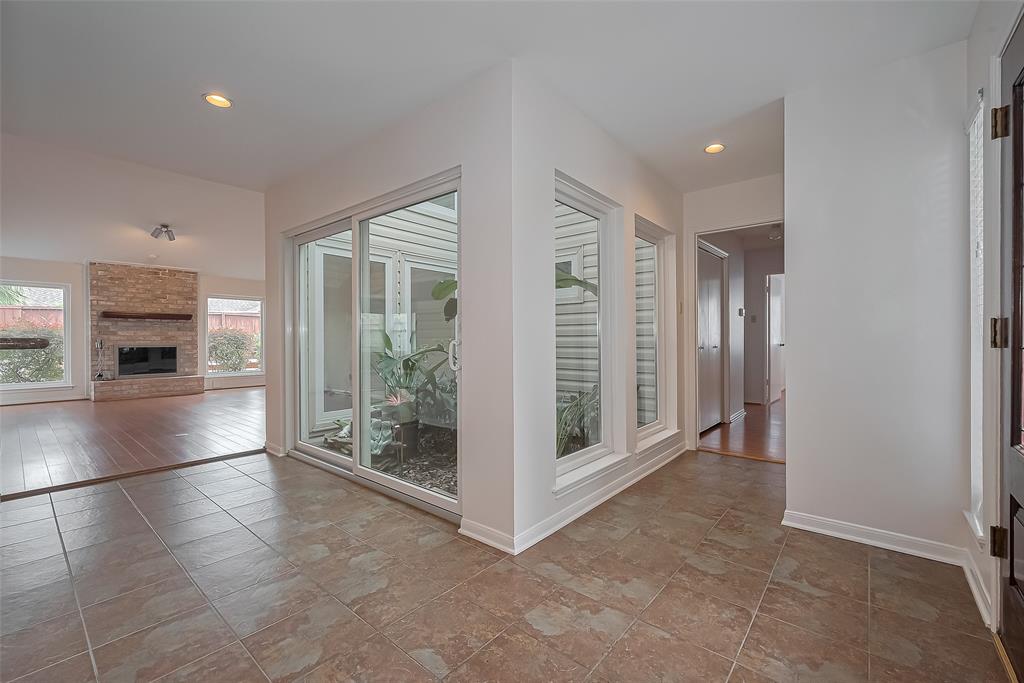 11310 Ella Lee Lane