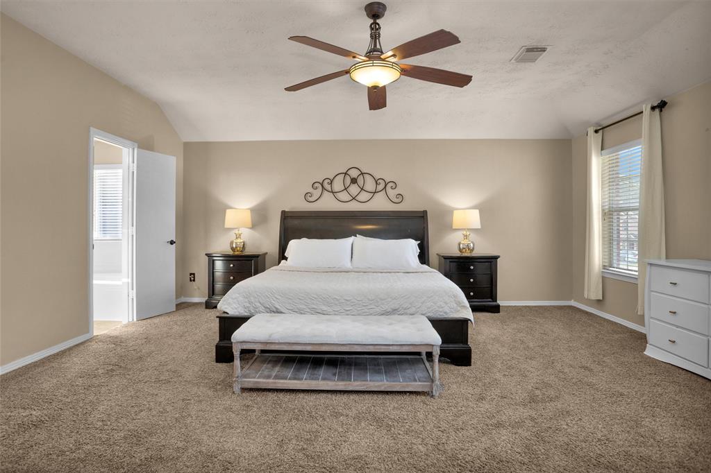 5009 Deerpath Drive, Conroe, Texas image 23