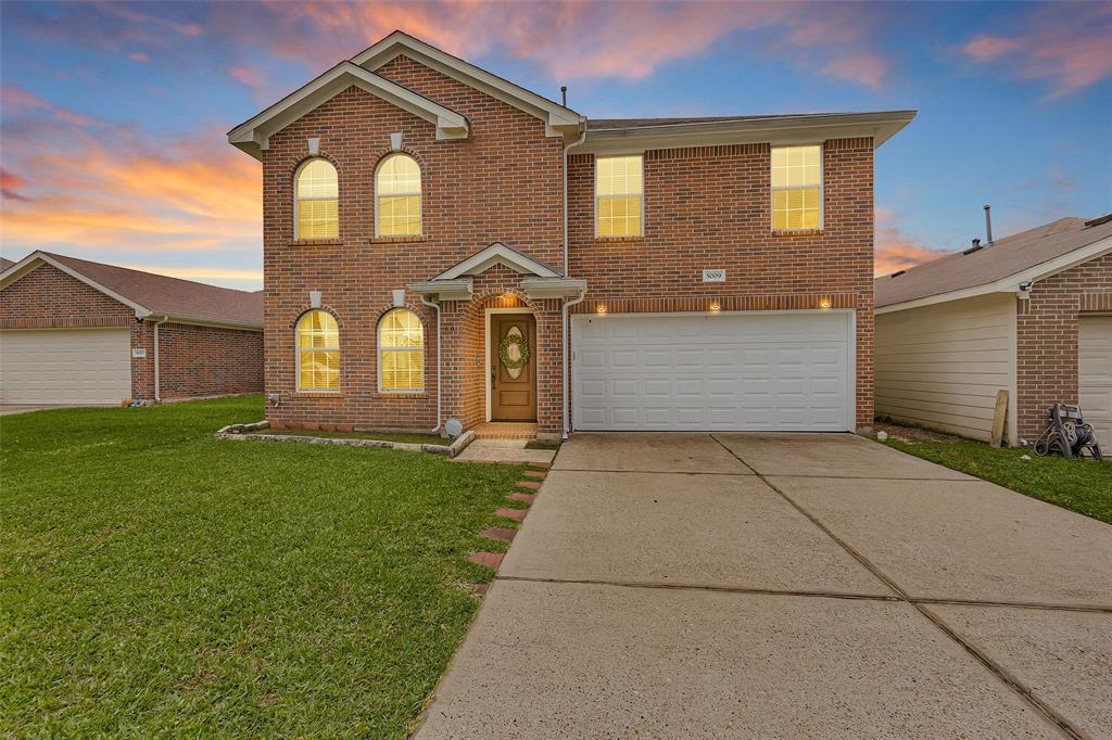 5009 Deerpath Drive, Conroe, Texas image 1