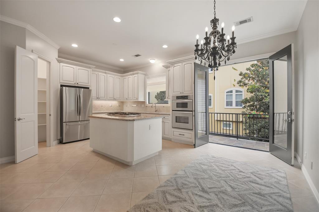 405 Reinerman Street, Houston, Texas image 27