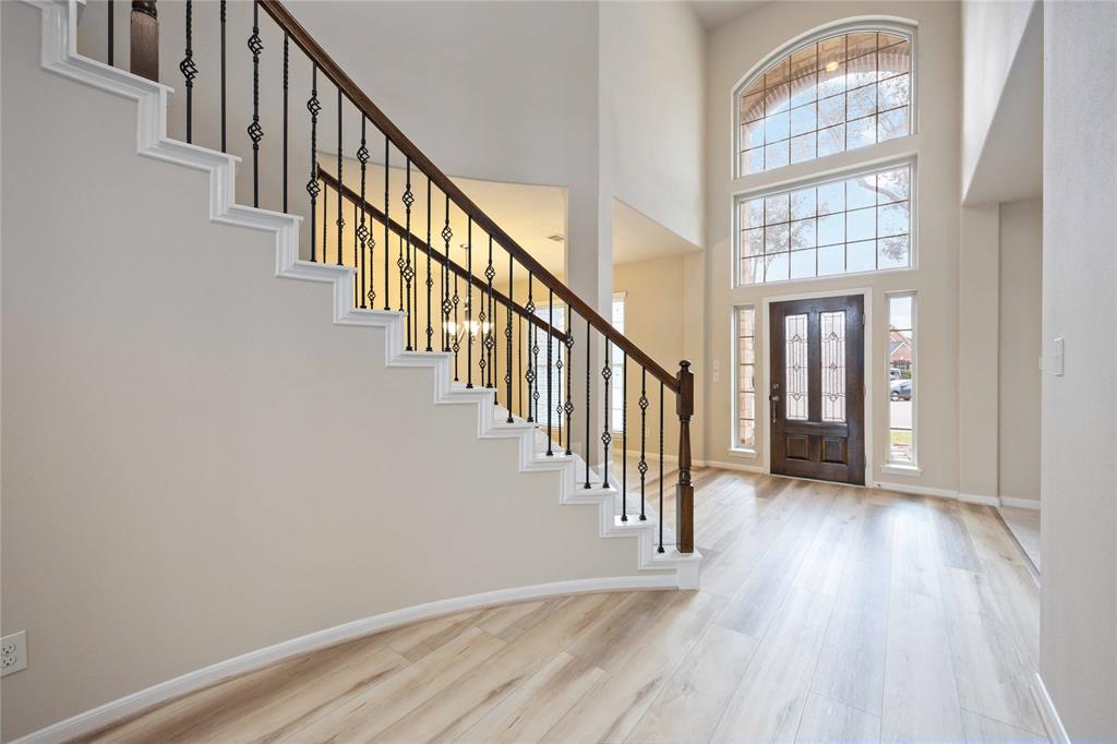 20230 Norwood Point Lane
