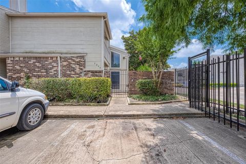 3949 Tanglewilde Street, Houston, TX 77063 - #: 79634508