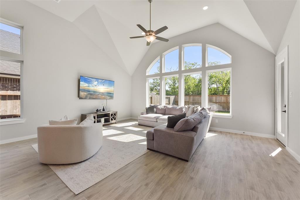 5107 Shimmering Brook Lane, Fulshear, Texas image 10