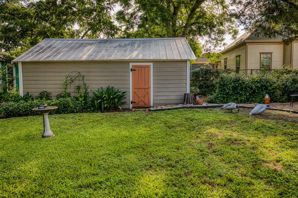 314 W Vulcan Street, Brenham, Texas image 23