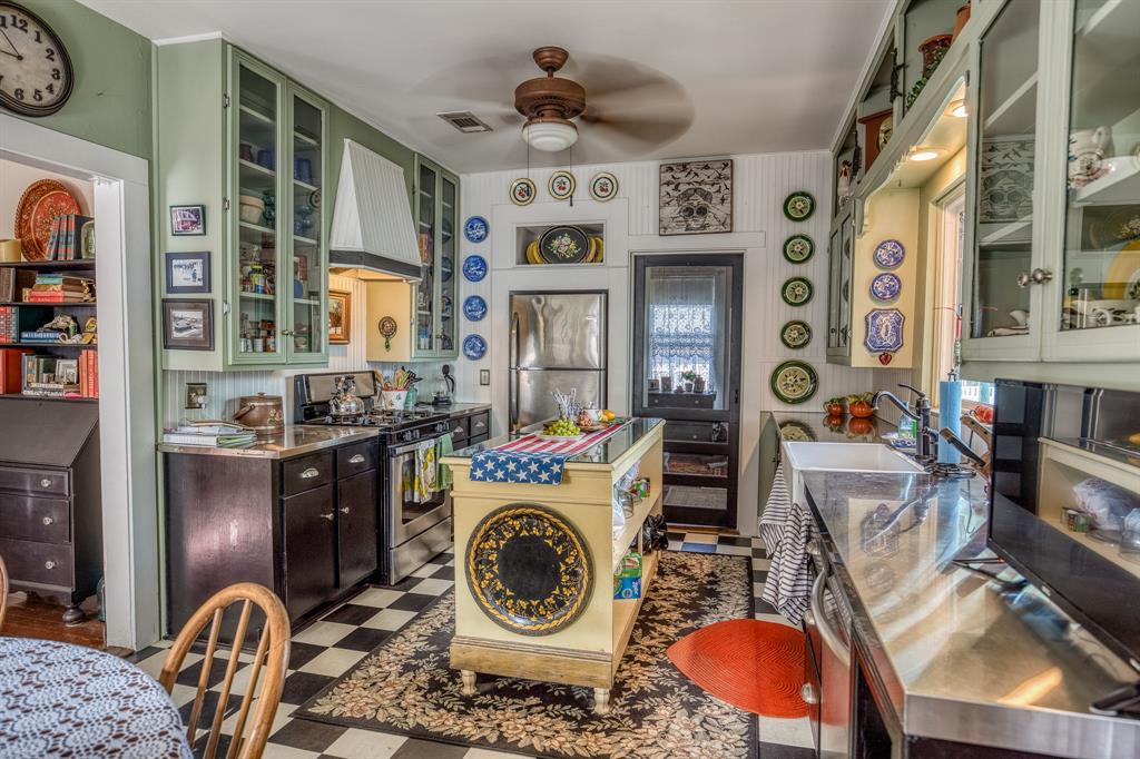 314 W Vulcan Street, Brenham, Texas image 11
