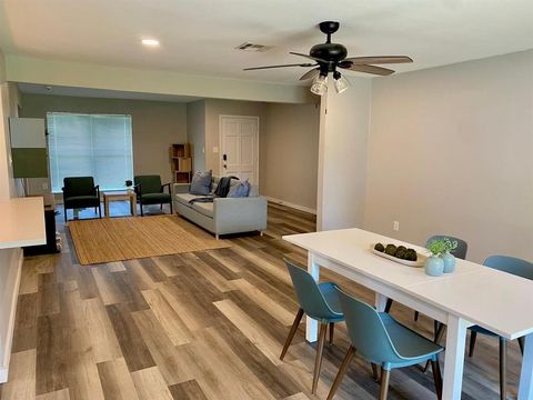 Photo of 6023 Claridge Drive, Houston, TX 77096 (MLS # 69067053)